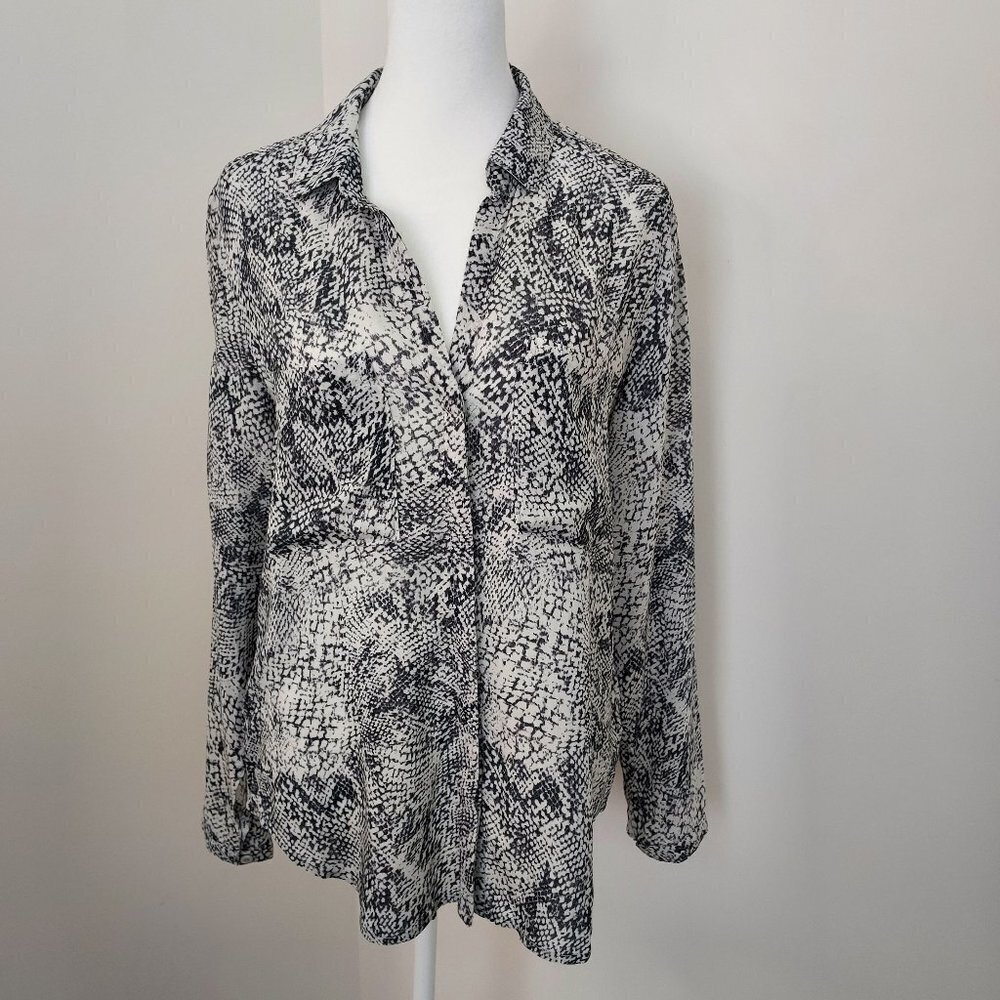 Cloth & Stone Long Sleeve Button Down Blouse NWT
